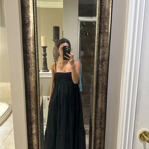 Elegant Black Maxi Dress